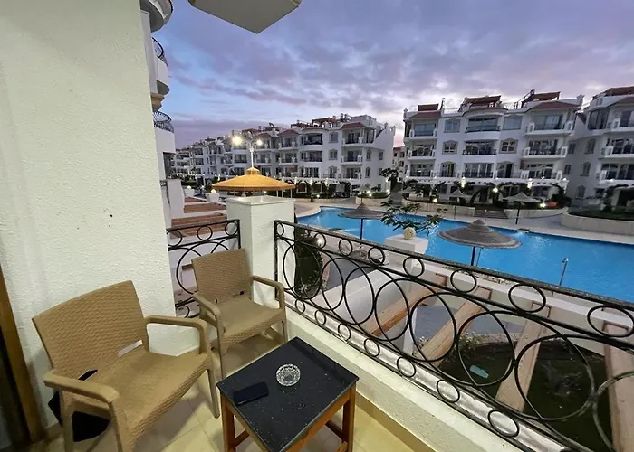 Appartamento Hills - 2br With Pool View And Free Access *