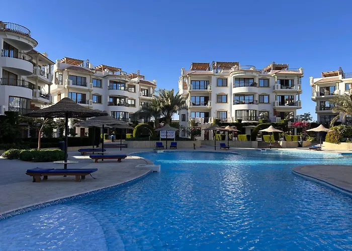Hills - 2br With Pool View And Free Access Appartamento