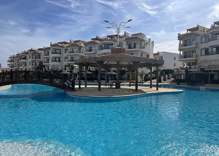 Appartamento Hills - 2br With Pool View And Free Access