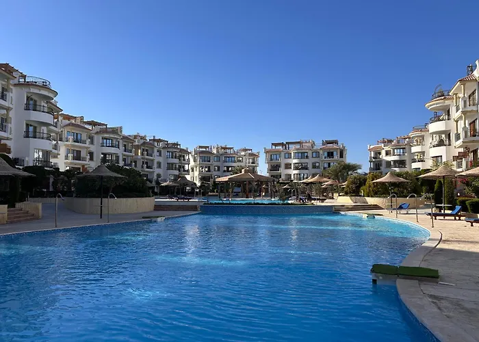 Appartamento Hills - 2br With Pool View And Free Access