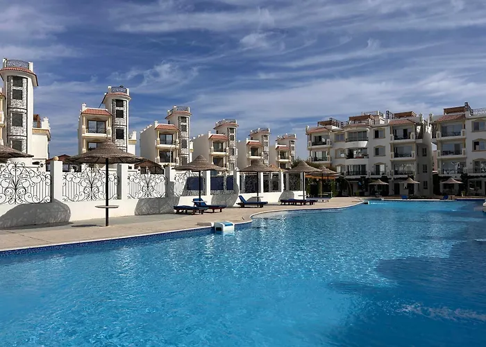 Hills - 2br With Pool View And Free Access Appartamento